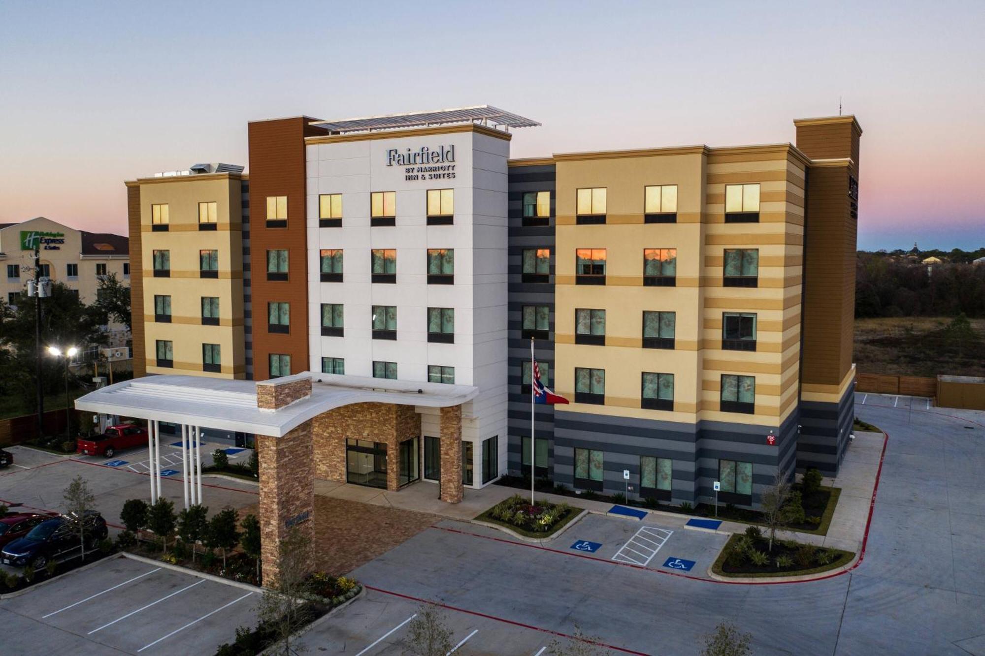 Fairfield Inn And Suites By Marriott Houston Brookhollow מראה חיצוני תמונה